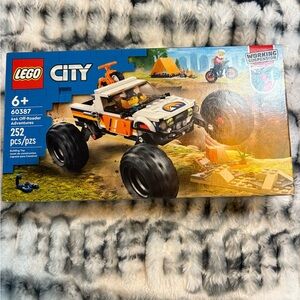 LEGO City Off-Road Adventure Set with White and Orange 4x4